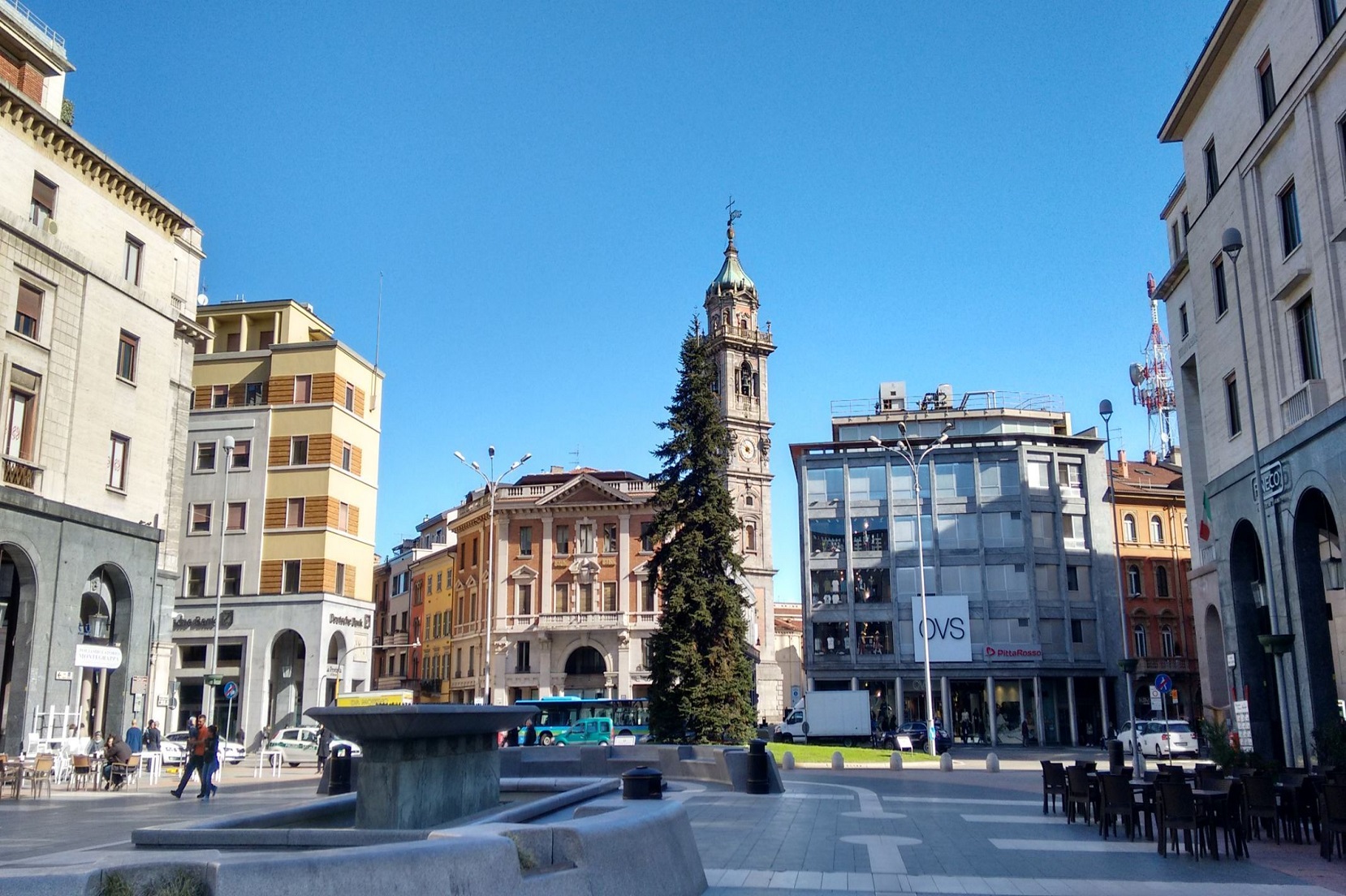 piazzamontegrappa_vivivarese